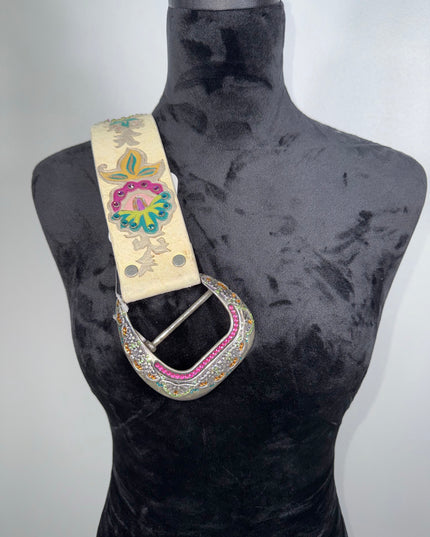 Vintage Kippy Belt: Heart and Weed Kippy size 34 K